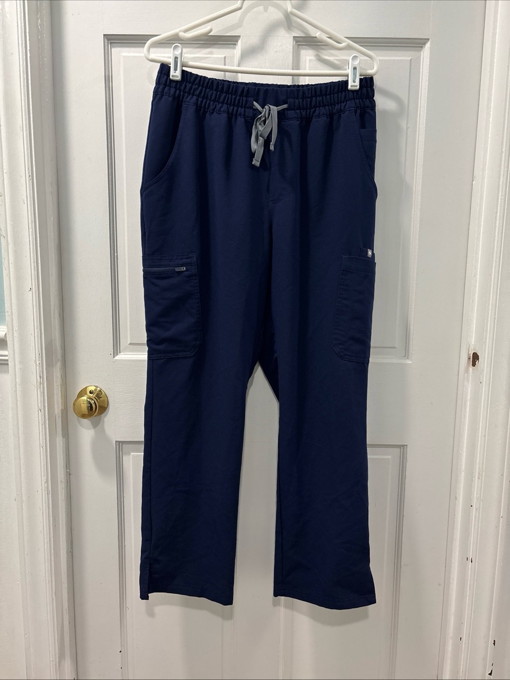 Figs Technical Collection Women’s Dowa High Rise Straight Scrub Pants L Pet Navy